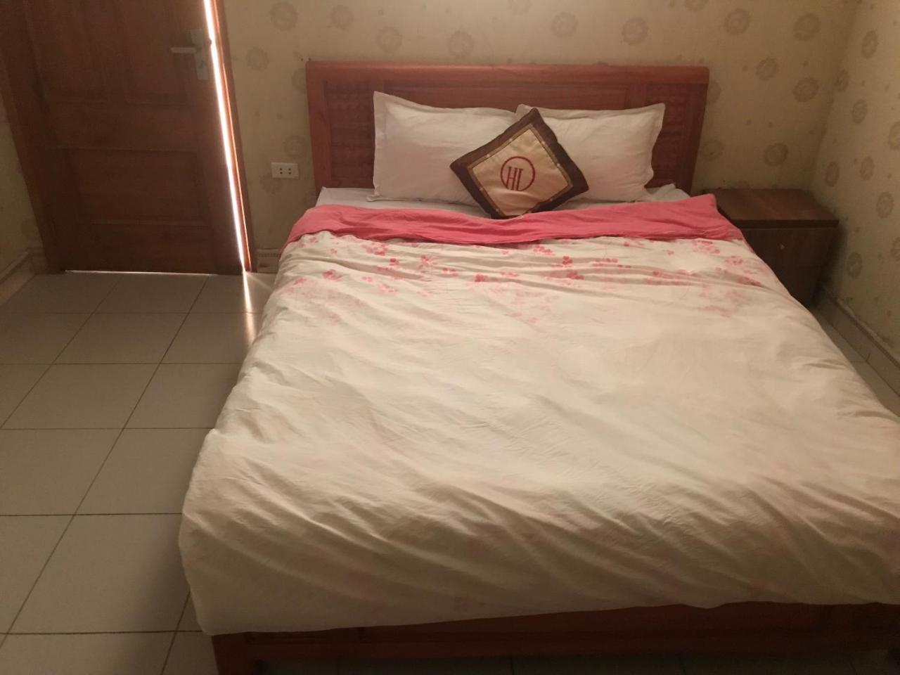 Hoanglong Hotel Ханой Екстериор снимка