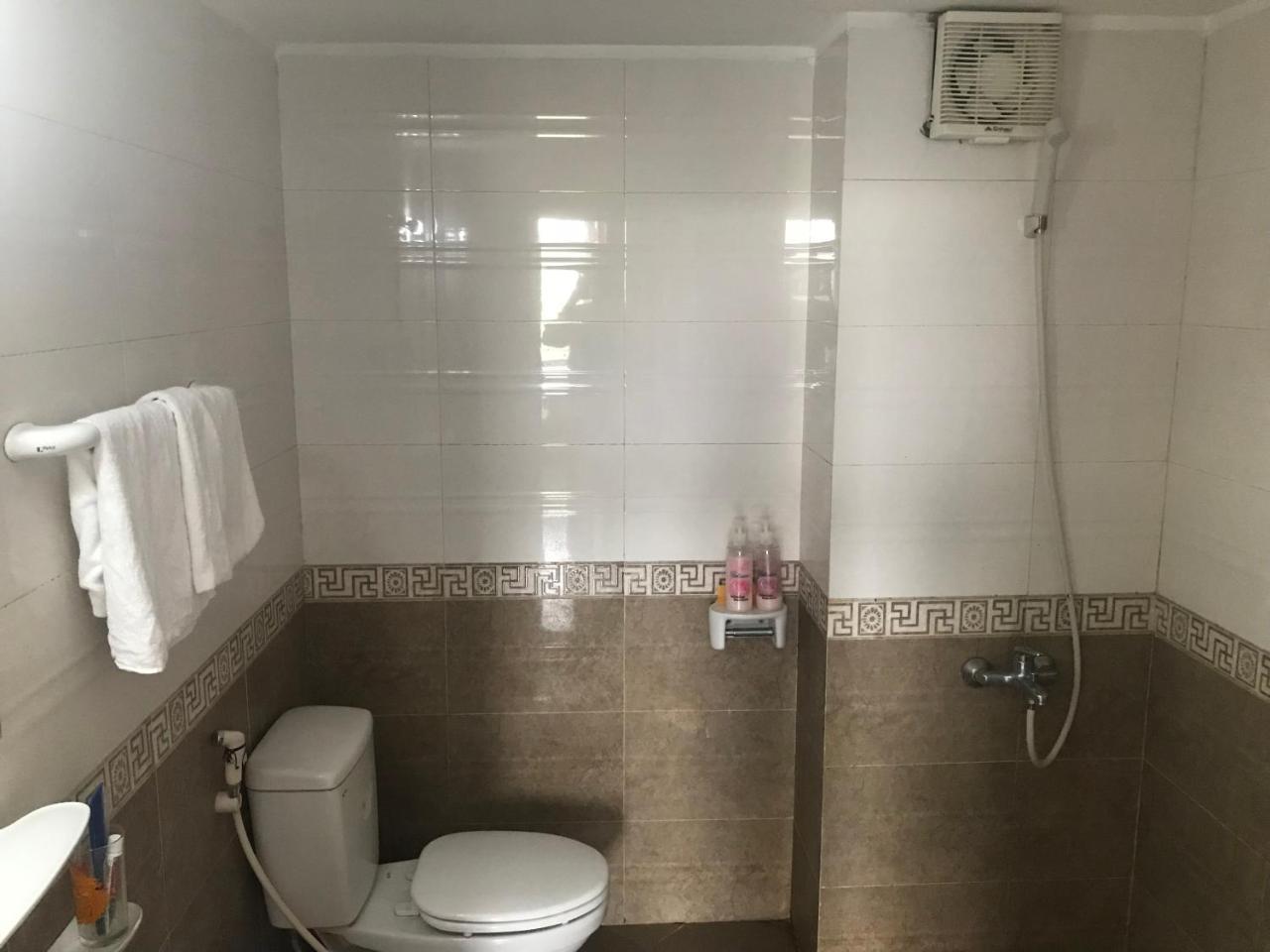 Hoanglong Hotel Ханой Екстериор снимка